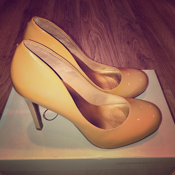 jessica simpson purvista pump